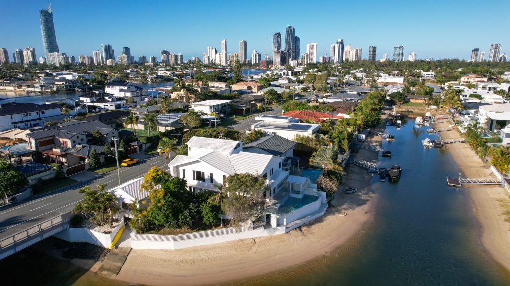 Hampton style multi-level waterfront residence on the Gold Coast. 2